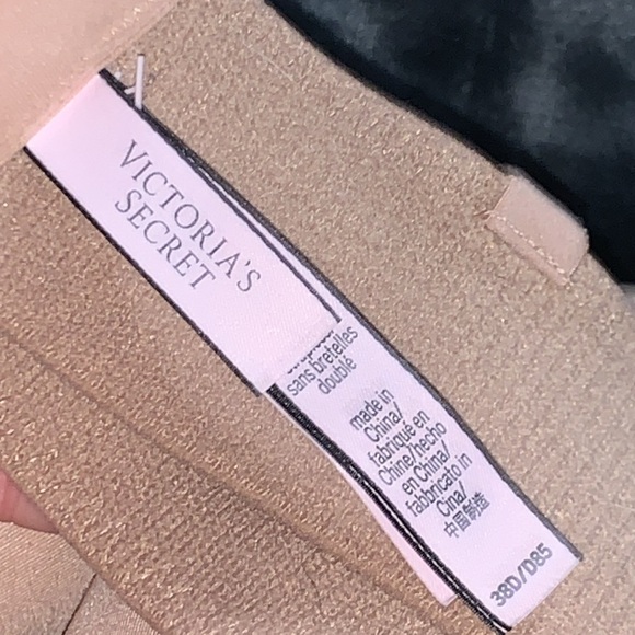 • Victorias Secret Body By Victoria Lined Strapless Bra In Nude • - Picture 6 of 7